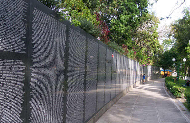 Denkmal für die Opfer des Bürgerkrieges im Parque Cuscatlán, San Salvador